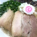 麺屋くろ松 - 燻製チャーシュー、本当おいしい♪
