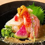 Oita Seafood Ryukyu ~ served with salmon roe ~