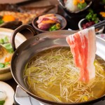 Pork and onion shabu shabu (1 serving)