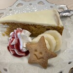 Cafe&Bar Knit - デザートはチョイスミスのシナモン入りの「米粉のキャロットケーキ」…(,,•﹏•,,)