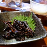 松本酒場 まえじ - 2022年9月　いなごの佃煮【税込308円】食べてみたらどうってないな～(^^)