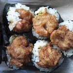 地雷也 - きざみ高菜天むすです