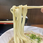 ヌードル＆スパイスカレー 今日の1番 - 麺リフト　※今回の麺リフトもとても綺麗