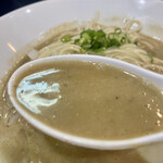 ヌードル＆スパイスカレー 今日の1番 - 濃厚な煮干しスープ