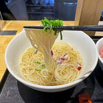 超純水採麺 天国屋 - ほぼ「麺とスープ」だけなので、鮮魚スープと麺の旨さを存分に味わえます