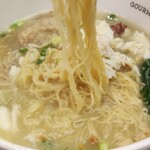 Siam Paragon Food Court - 麺の感じ