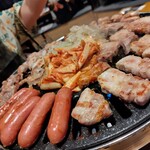 Yakiniku Kankokuryouri Yaku Yaku Shokudou - 