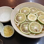 うどん居酒屋 讃 - かぼすうどん（冷）