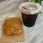 BIG　MOMMA'S KITCHEN - 料理写真:名物ポンちゃん焼き＆アイスコーヒー