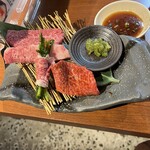 立喰焼肉 ごぶ - 1人1セット限りのごぶ盛り追加しますた　税込748円