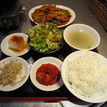 韓国亭豚や - 豚肉と野菜炒め定食　780円


