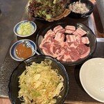 Buta Yakiniku Magariya - 