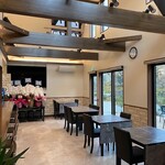 つむぎ処 たなごころ - 明るい店内