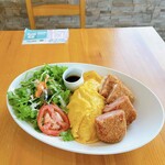 Hawaian Kafe Mahou No Pankeki - スパムチーズカツライスボール