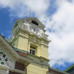 牛久シャトー レストラン - またシンボルの時計台がある､