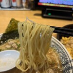 丸源ラーメン - 麺(肉そば)