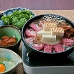 Meguro No Washoku Satou - 《名物★特製味噌の牛鍋2800円》  赤味噌とトマトを練りこんで作った特製味噌でお召し上がりください。