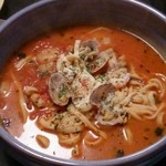 ナポリ亭 - アサリと小エビのトマトスープスパ(平たい麺)