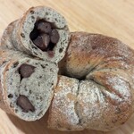 内橋 BREAD SHOP STUDIO - 焙煎黒胡・大納言