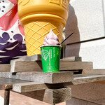 戀渡屋 - 巨峰ソフトクリーム　byまみこまみこ