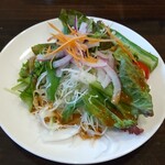 トバチ - 私はライス、サラダをチョイス。野菜がフレッシュでおいしい！