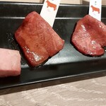 熟成和牛焼肉エイジング・ビーフ - 