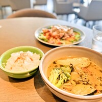 COLONIAL BEACH 横浜ハンマーヘッド - 