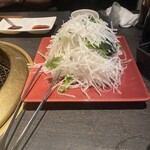 Maru Yoshi - 大根サラダ