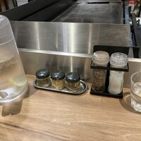 十勝ハーブ牛焼肉 MONMOM - テーブルセット…ちとカレー向きではないかも？