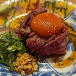 神戸焼肉かんてき - 炙りユッケ。最高に美味しい。これだけずっと食べていられる
