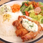 Chatto Chicken - 唐揚げワンプレランチ。平日の昼限定メニュー。