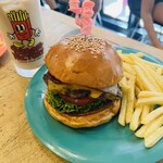 中目黒 Burger Factory - ベーコンハンバーガー