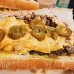 フーディカル ヒーローズ - ハラペーニョチーズステーキ　玉ねぎ増