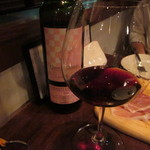 Osteria INOUE - 赤ワイン、ボトルで♪