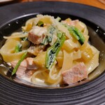 MOKICHI TRATTORIA - 秋鮭と焼き芋のクリームパスタレモングラス風味