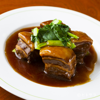 用传统的烹饪方法传递正宗的中国味道
