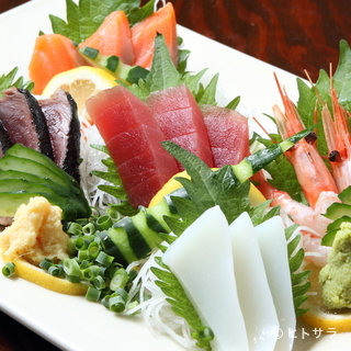 Sashimi with seasonal fish. Enjoy fresh and high quality deliciousness