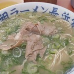 元祖ラーメン長浜家 - デフォ♪
