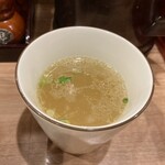 親子丼専門店 ○勝 - 鶏出汁スープ