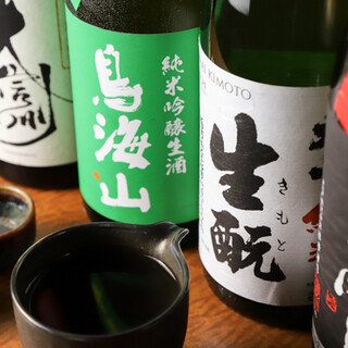 We always have 10 types of carefully selected sake from all over the country.