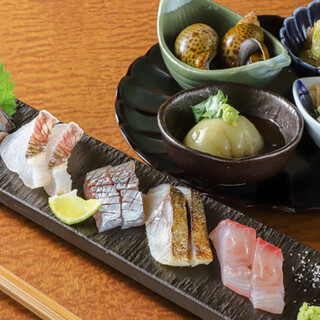 Enjoy the obanzai and fresh fish dishes that bring out the natural flavors of the ingredients.