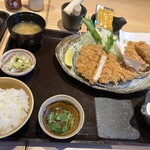 かつアンドかつ - カキフライ3個とロースカツ膳¥2,145