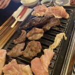 Yakiniku Sutairu Nikuhoudai - 