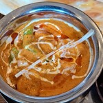 スパイシーキング - チキン ベジタブルのミックスカレー