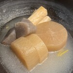 Toridashi Oden Kashimin - 手造りこんにゃく340円
                        京ゆば380円
                        大根380円