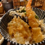 Sutando Japa Soba Hanako - 天丼のタレをかけたところ