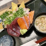 Kikusui - 三色丼（酢飯・大）