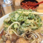 一〇そば - 春菊でかくて嬉しい