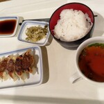 リンガーハット - 餃子７個定食　４９０円