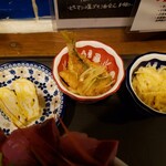 大阪大衆居酒屋 飯と酒と音 almalio - 小鉢3種